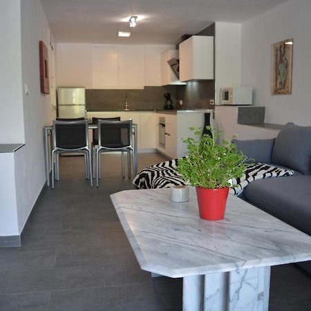 Lovely Bungalow For Four Close To Beach And City In Torrevieja Esterno foto