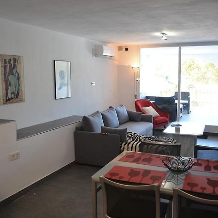 Lovely Bungalow For Four Close To Beach And City In Torrevieja Esterno foto