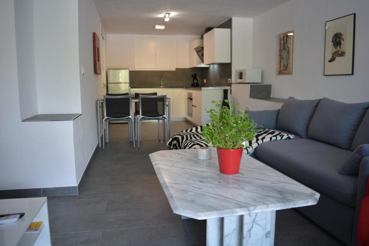 Lovely Bungalow For Four Close To Beach And City In Torrevieja Esterno foto