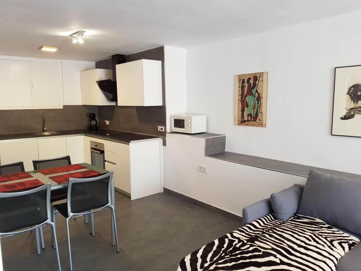 Lovely Bungalow For Four Close To Beach And City In Torrevieja Esterno foto